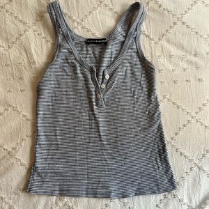 Brandy Melville cropped tank